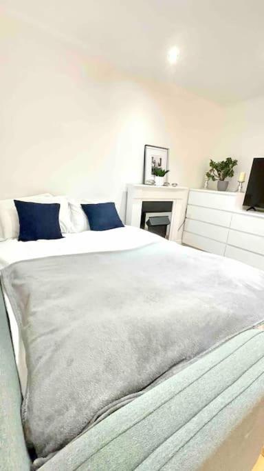 A Beautiful Stylish 2 Bedroom Apartment -City Of Лондон Екстер'єр фото